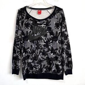 Nike Rally Womens Camo Sweatshirt S Gray Long Sleeve Relax Cozy Lounge Top Gym